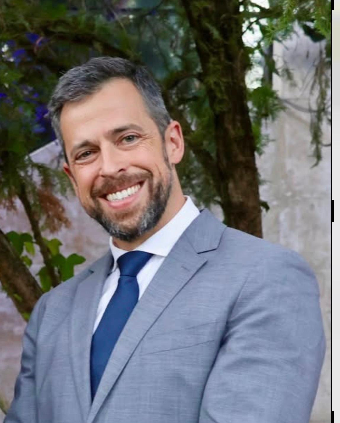 Dr Antonio Gandra D' Almeida